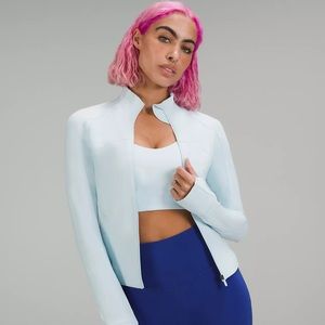 Lululemon cropped define jacket (powder blue PWBE) size 2